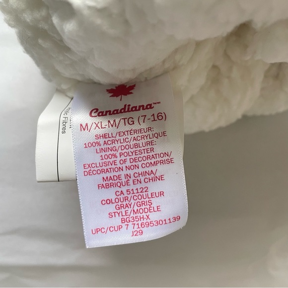 Canadiana Pompom Beanie Hat Sherpa Lined Thick Snow Knit Cap ONE Size, New - Picture 6 of 8